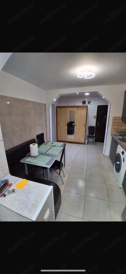 Apartament cu 2 camere decomandat în Rahova