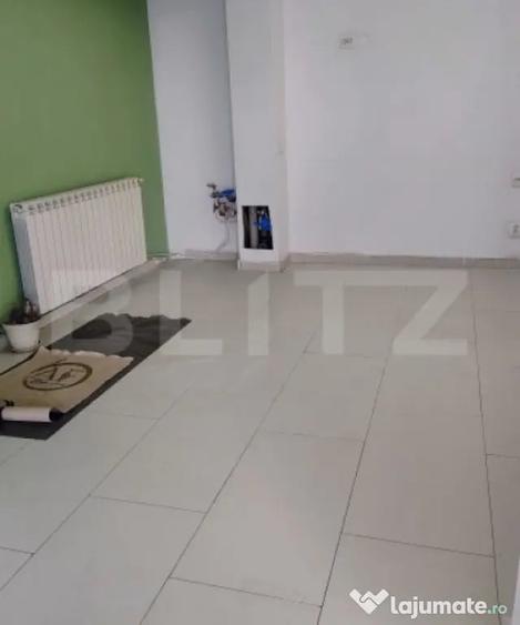 Spațiu comercial, de 87 mp, în Central