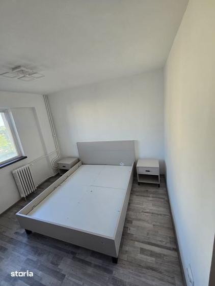 Apartament cu 2 camere decomandat în Republicii