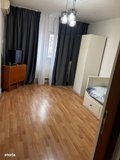 Garsonieră decomandată în Tei