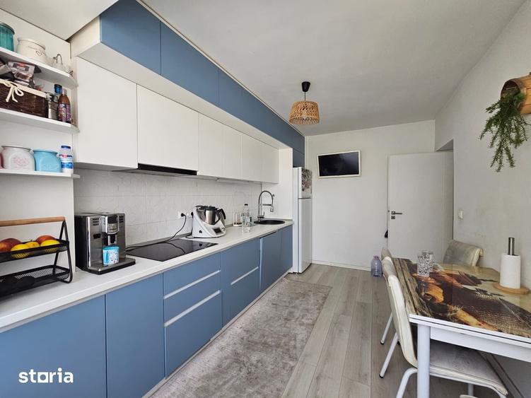 De vanzare apartament cu 4 camere Centru, Str. Mileniului - 5