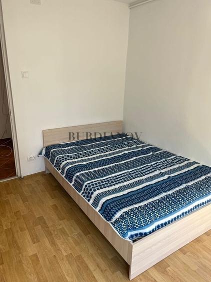 Apartament cu 3 camere decomandat în Lujerului