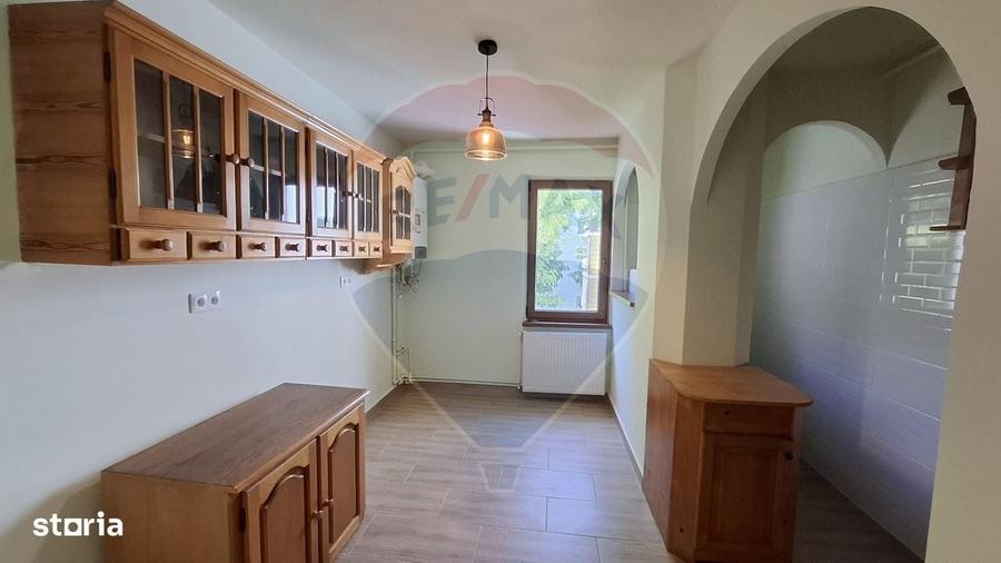 Apartament cu 3 camere în Tudor