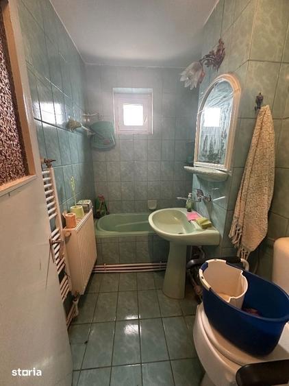 Apartament cu 4 camere decomandat în Plantelor