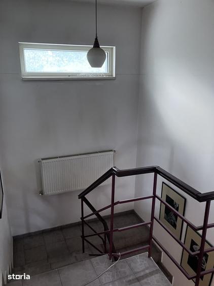Casă cu 4 camere cu Teren 600 Mp în Domnești
