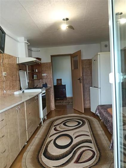 Apartament cu 2 camere decomandat, mobilat în Metalurgie