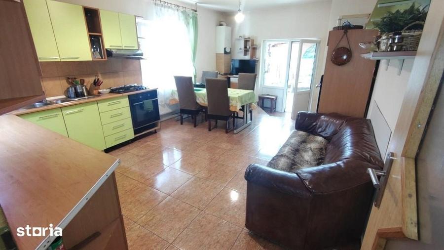 Casă cu 4 camere cu Teren 465 Mp în Bulgaria