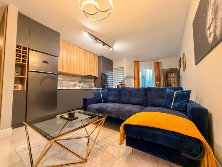 Apartament cu 3 camere semidecomandat, mobilat în Florești