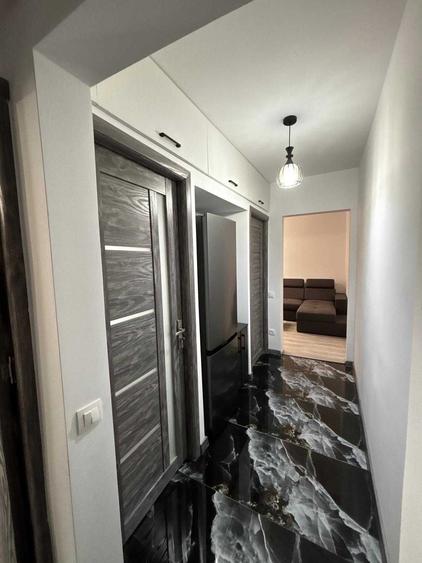 Apartament cu 3 camere semidecomandat în Exercițiu