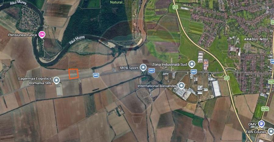 Teren agricol extravilan de 32600 mp, în Sud