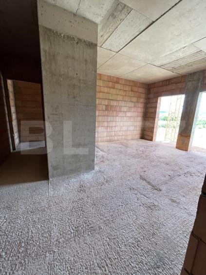 Apartament cu 3 camere decomandat în Calea Moldovei