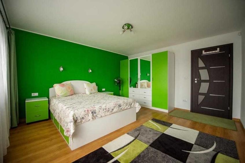 Casă cu 4 camere cu Teren 1400 Mp în Central