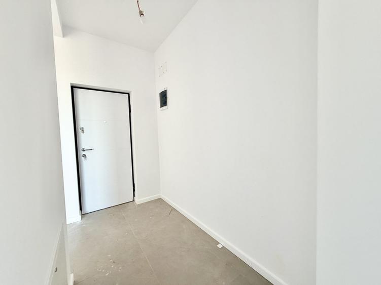 Apartament cu 2 camere semidecomandat în Moșnița Nouă