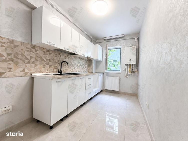 Apartament cu 3 camere semidecomandat în Baba Novac