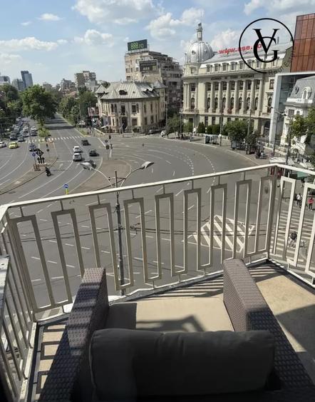 Apartament cu 3 camere semidecomandat, mobilat în P-ța Romană