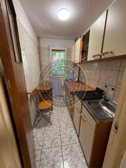 Apartament cu 3 camere semidecomandat în Timișoara