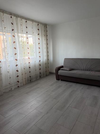 Apartament cu 2 camere decomandat în Mofleni