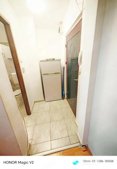 Garsonieră semidecomandată, mobilată în Badea Cârțan