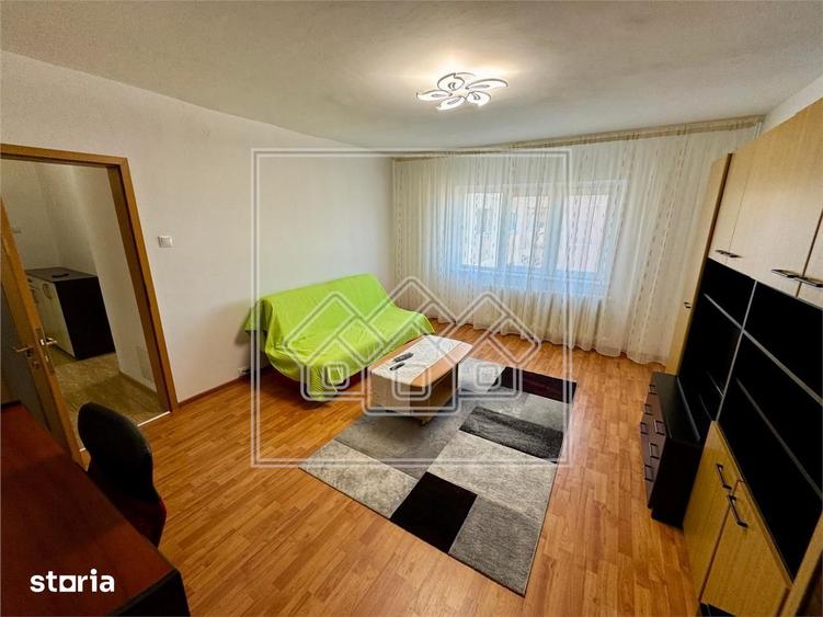 De inchiriat apartament 3 camere, 2 bai, 72 mp utili, etaj intermediar - 8