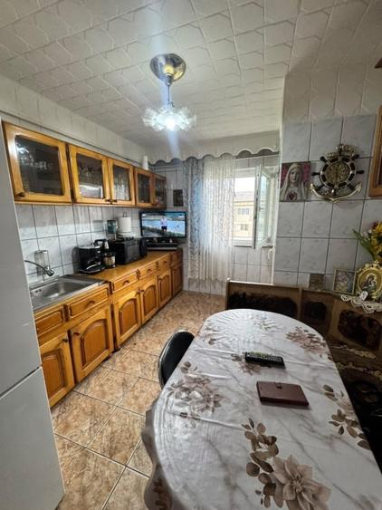 Apartament cu 2 camere decomandat, mobilat în Hotvon