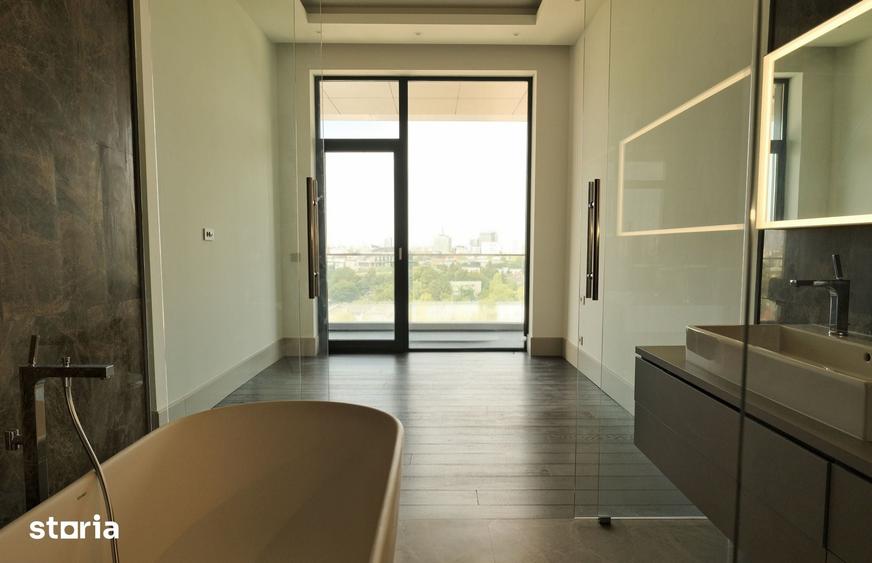 Apartament cu 4 camere în Tei