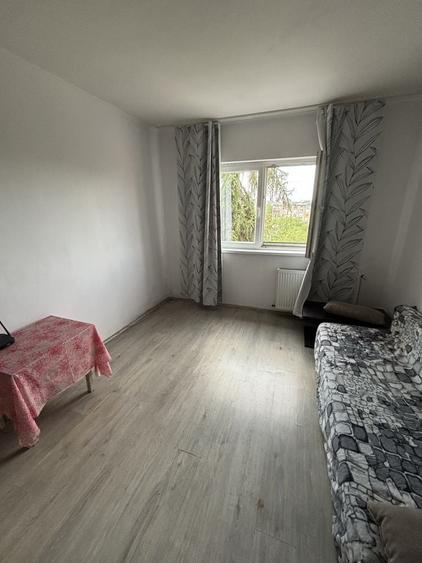 Apartament cu 2 camere semidecomandat în Cantemir