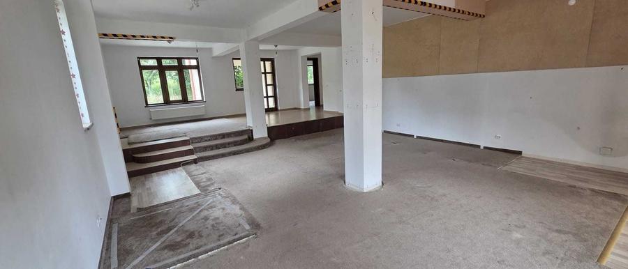 Casă cu 4 camere decomandat cu Teren 1318 Mp în Bucium