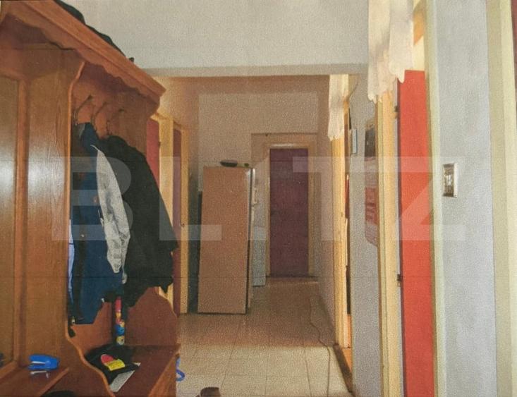 Apartament cu 3 camere decomandat în Calea București