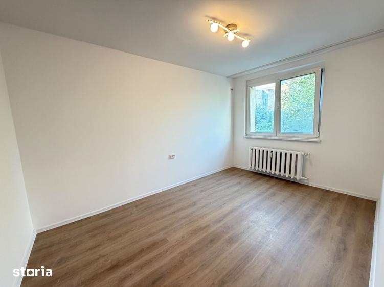 Apartament cu 3 camere semidecomandat în Gara de Nord