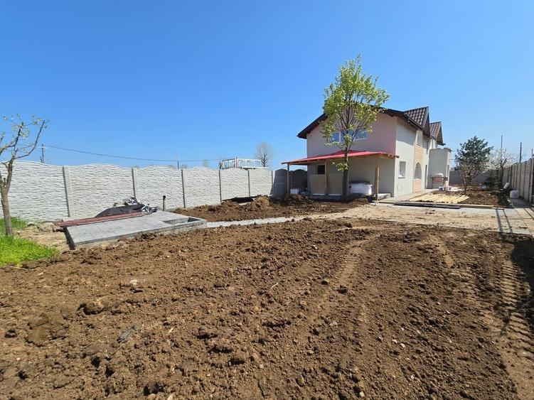 Casă individuală cu 5 camere cu Teren 550 Mp în Berceni