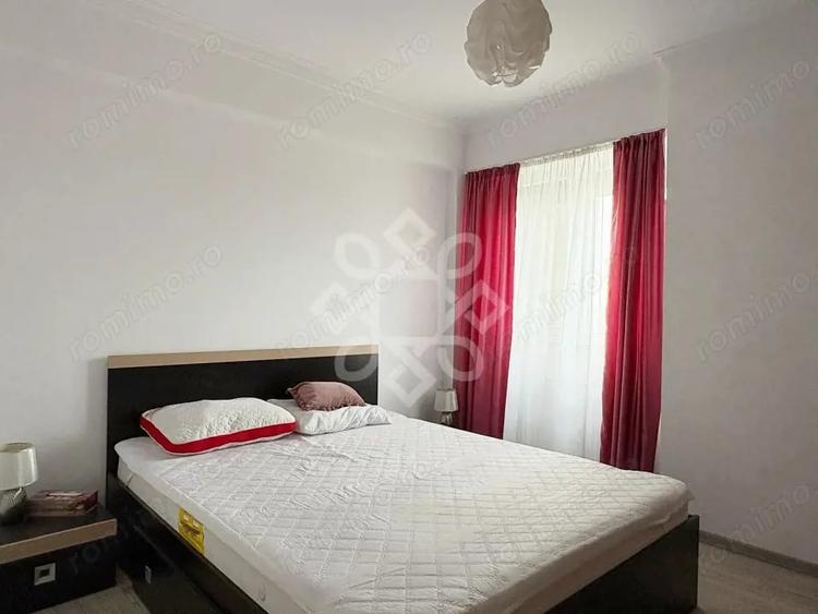 Apartament cu 3 camere decomandat în Nufărul