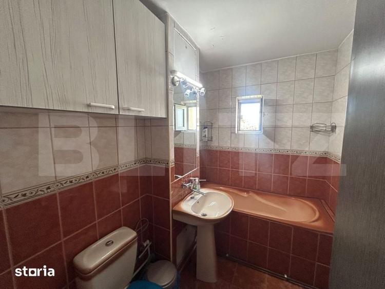 Apartament cu 3 camere decomandat în 1 Mai
