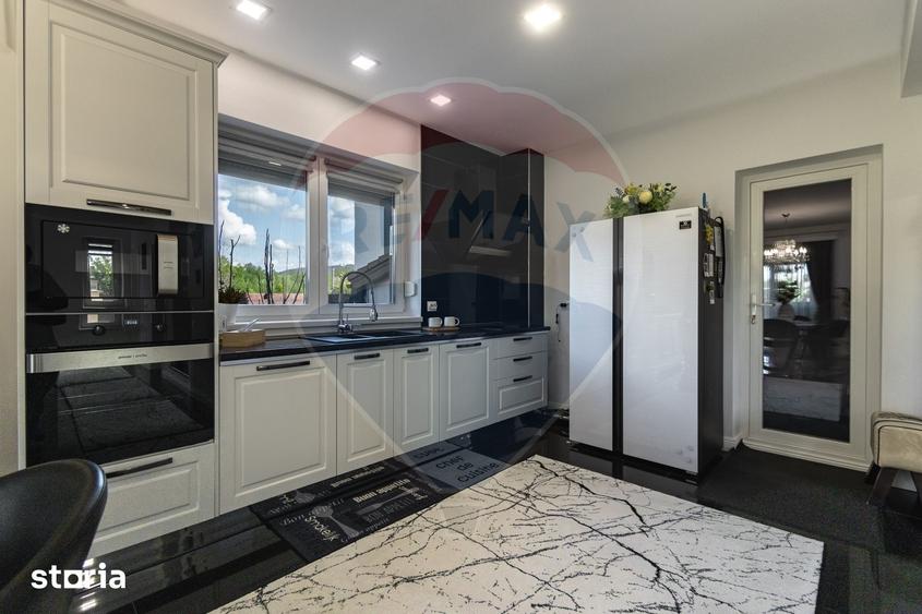 Casă cu 5 camere cu Teren 440 Mp în Bartolomeu