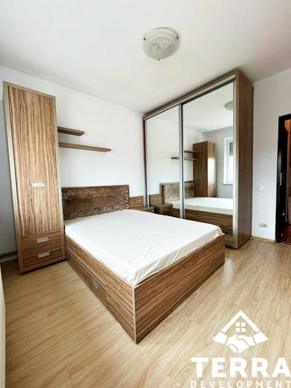 Apartament cu 4 camere, mobilat în Central