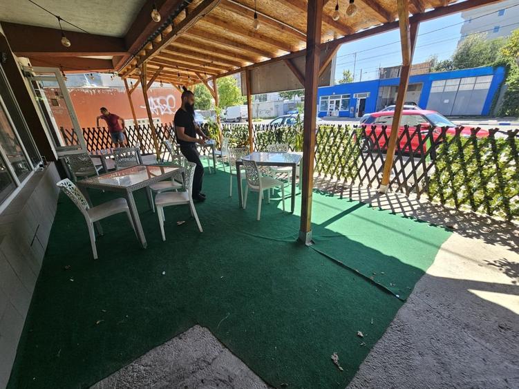 Spațiu comercial, de 90 mp, în Militari