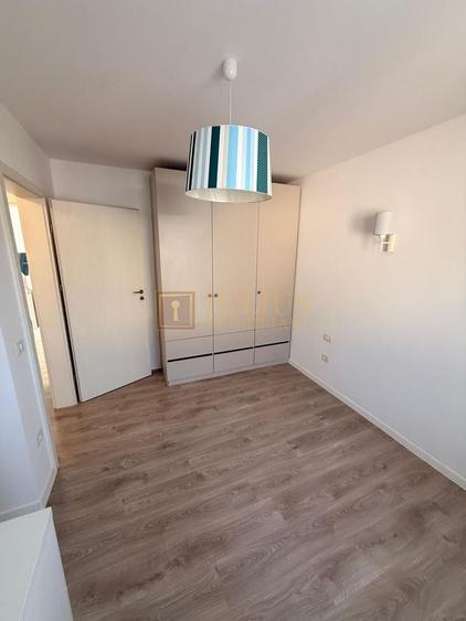 Apartament cu 3 camere decomandat, mobilat în Dumbrăvița