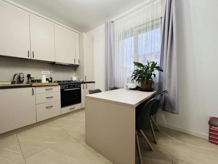 Apartament cu 2 camere decomandat, mobilat în Moșnița Nouă