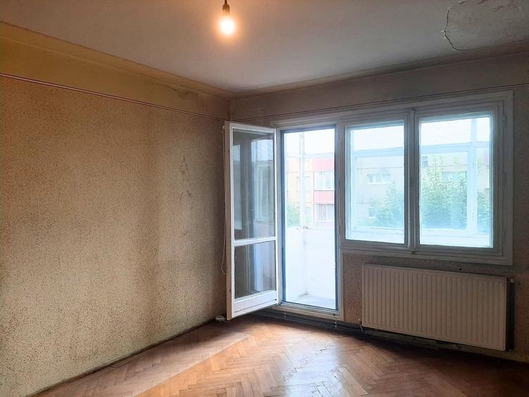 Brasov Apartament 2 camere etaj intermediar foarte aproape de piata Astra - 9