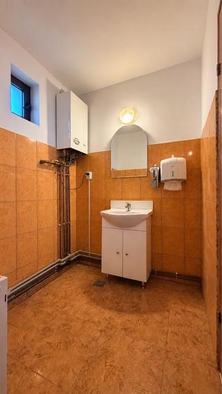 Spațiu comercial, de 45 mp, în Central
