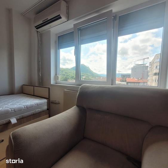 Apartament cu 3 camere decomandat în Centrul Civic