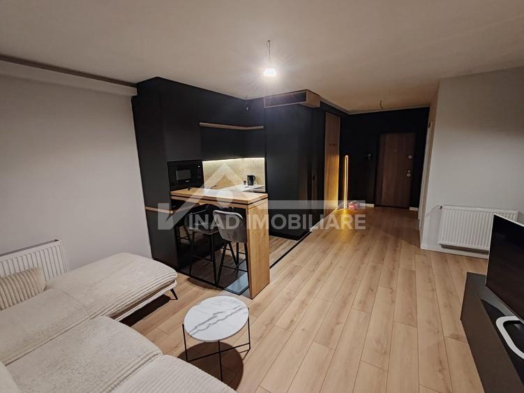 Apartament cu 2 camere semidecomandat, mobilat în Florești