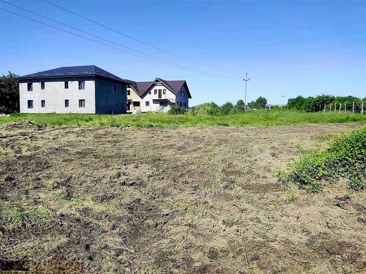 Teren Construcții intravilan de 500 mp, în Ciurea