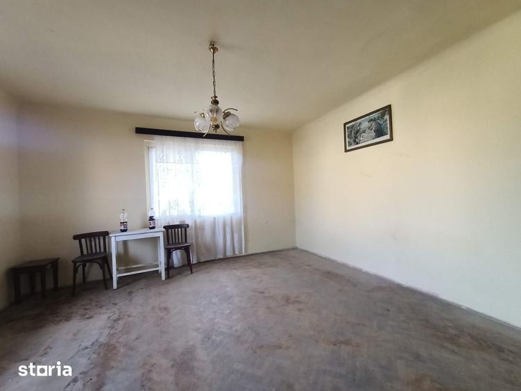 Casă cu 3 camere cu Teren 1548 Mp în Aradul Nou