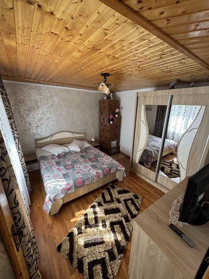 Casă cu 4 camere cu Teren 500 Mp în Rucăr