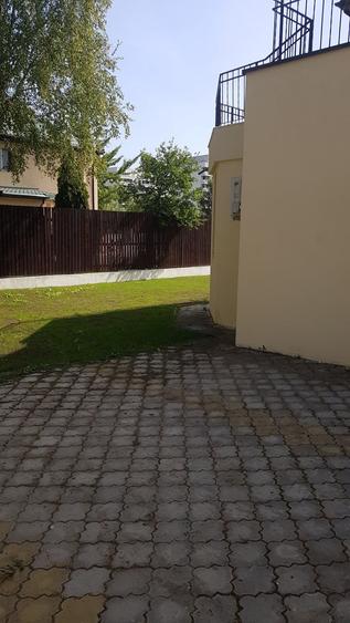 Casă individuală cu 7 camere cu Canalizare în Pipera