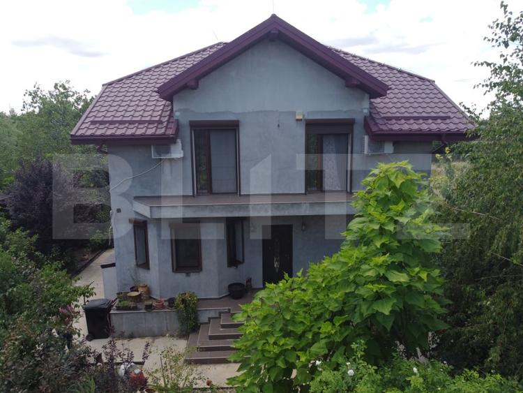 Casă individuală cu 6 camere cu Teren 1170 Mp în Exterior Sud