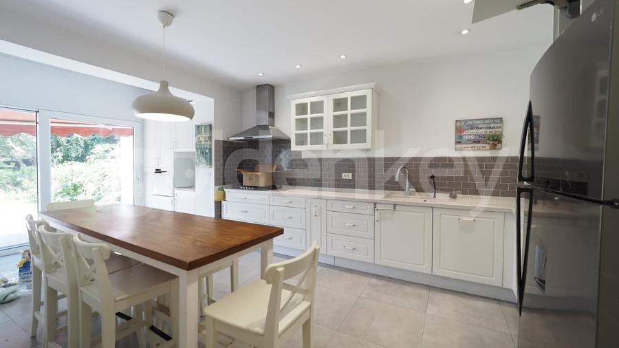 Duplex cu 6 camere cu Piscina în Pipera