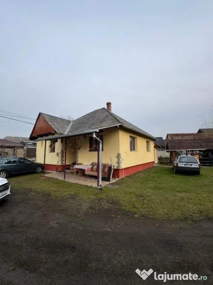 Casă cu 3 camere cu Teren 800 Mp în Satu Nou de Sus