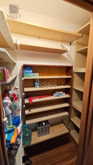 Apartament cu 3 camere decomandat, mobilat în P-ța Reșița