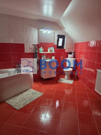 Casă individuală cu 5 camere cu Canalizare în Fedeleșoiu